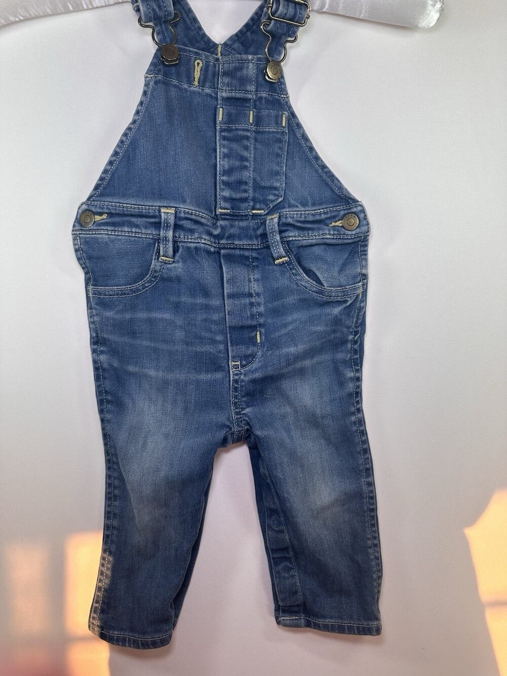 Baby Gap 1969 Denim Overalls 12-18 Months Blue Snap Leg Adjustable Straps - Picture 1 of 6